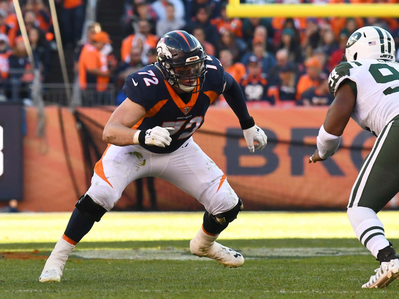 No. 72 Garett Bolles In Defensive Position Background