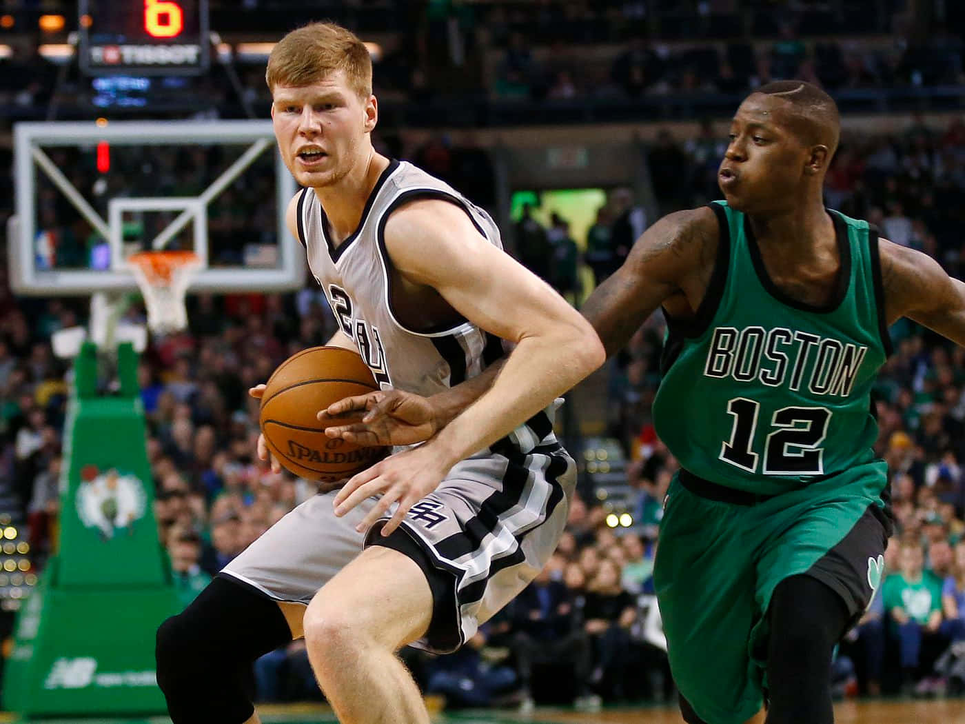 No Doubting Davis Bertans Background