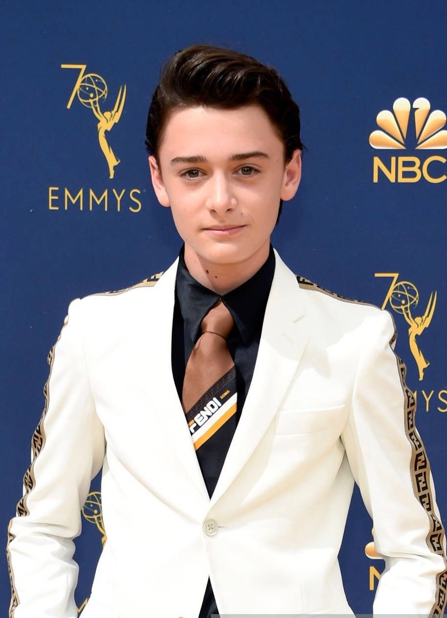 Noah Schnapp At 2018 Emmys Background