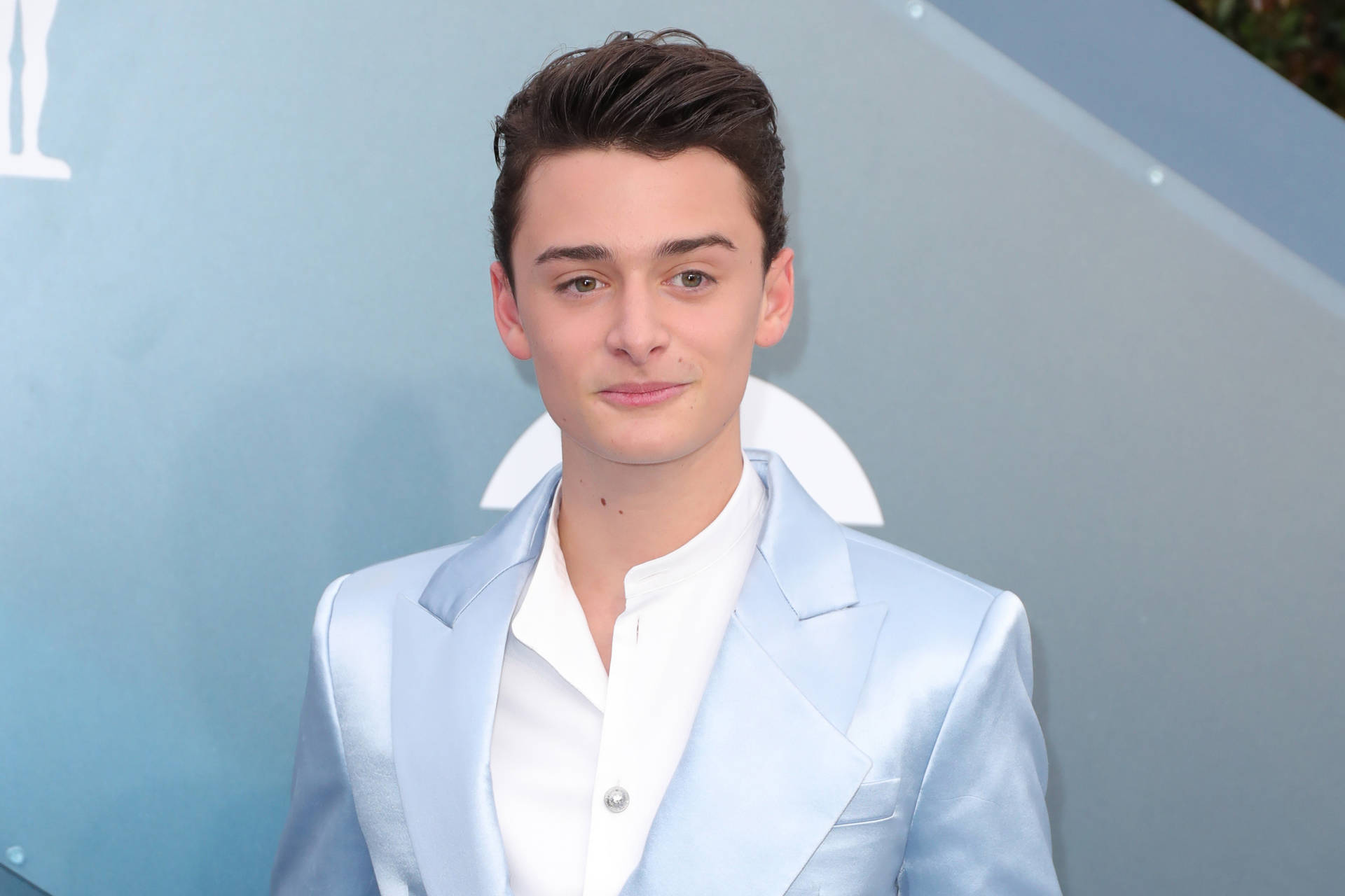 Noah Schnapp In Dusty Blue Outfit For Desktop Background