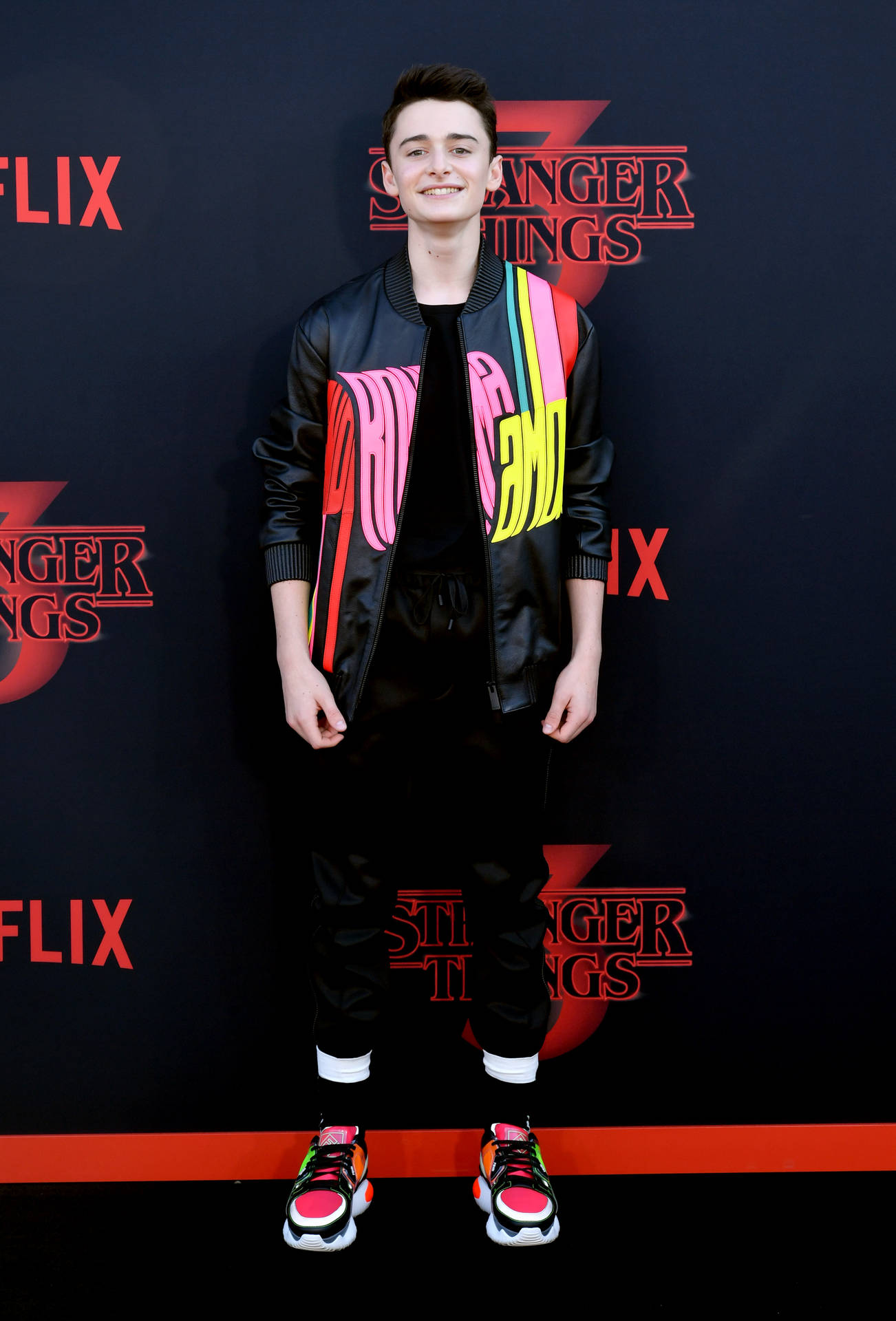 Noah Schnapp Whole Body Picture Background