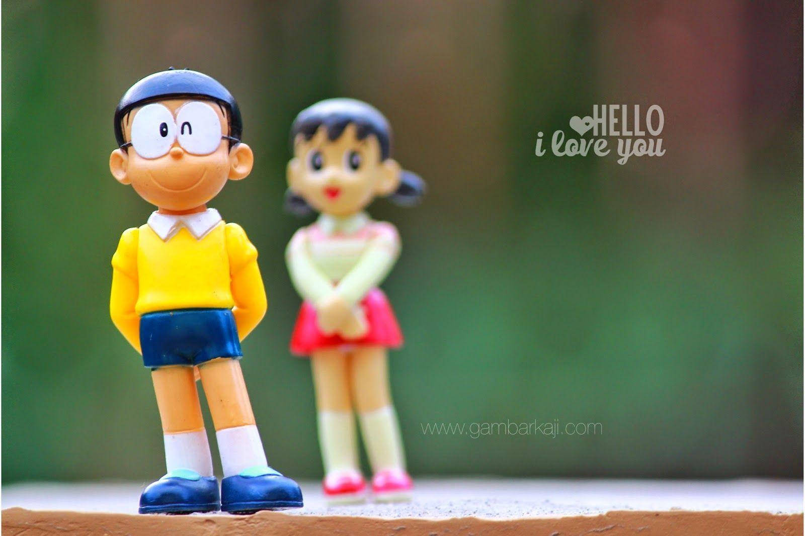 Nobita Shizuka Love Toy Figurine Background