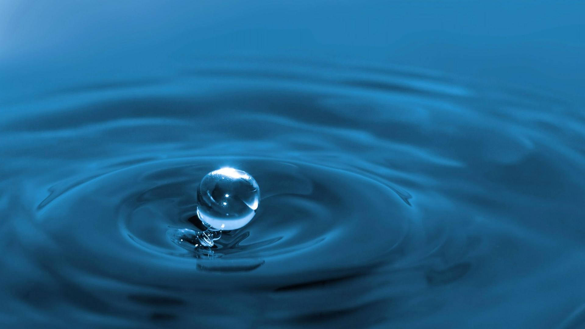 Non Copyrighted Water Droplet