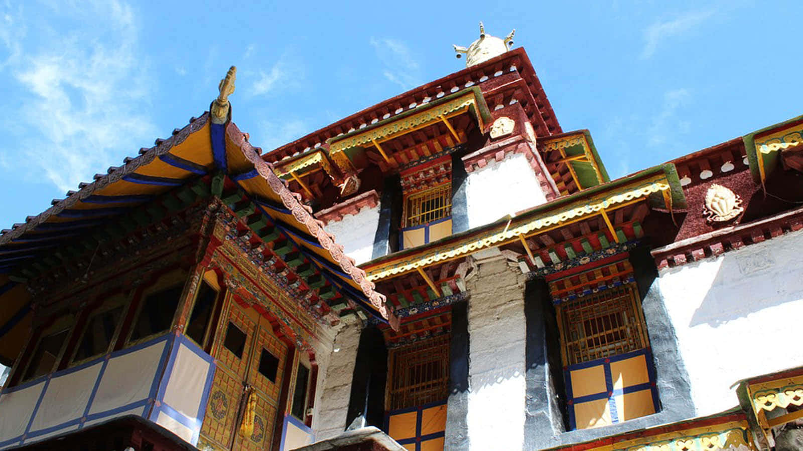Norbulingka In Lhasa Background