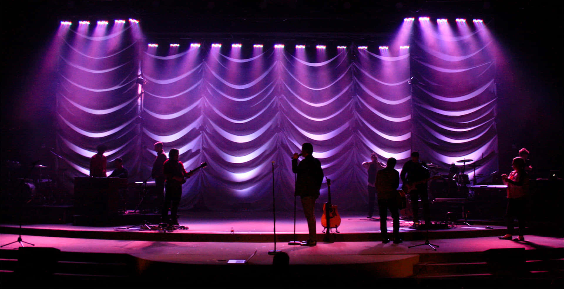 Norman Oklahoma Church Rippling Stage Background Background