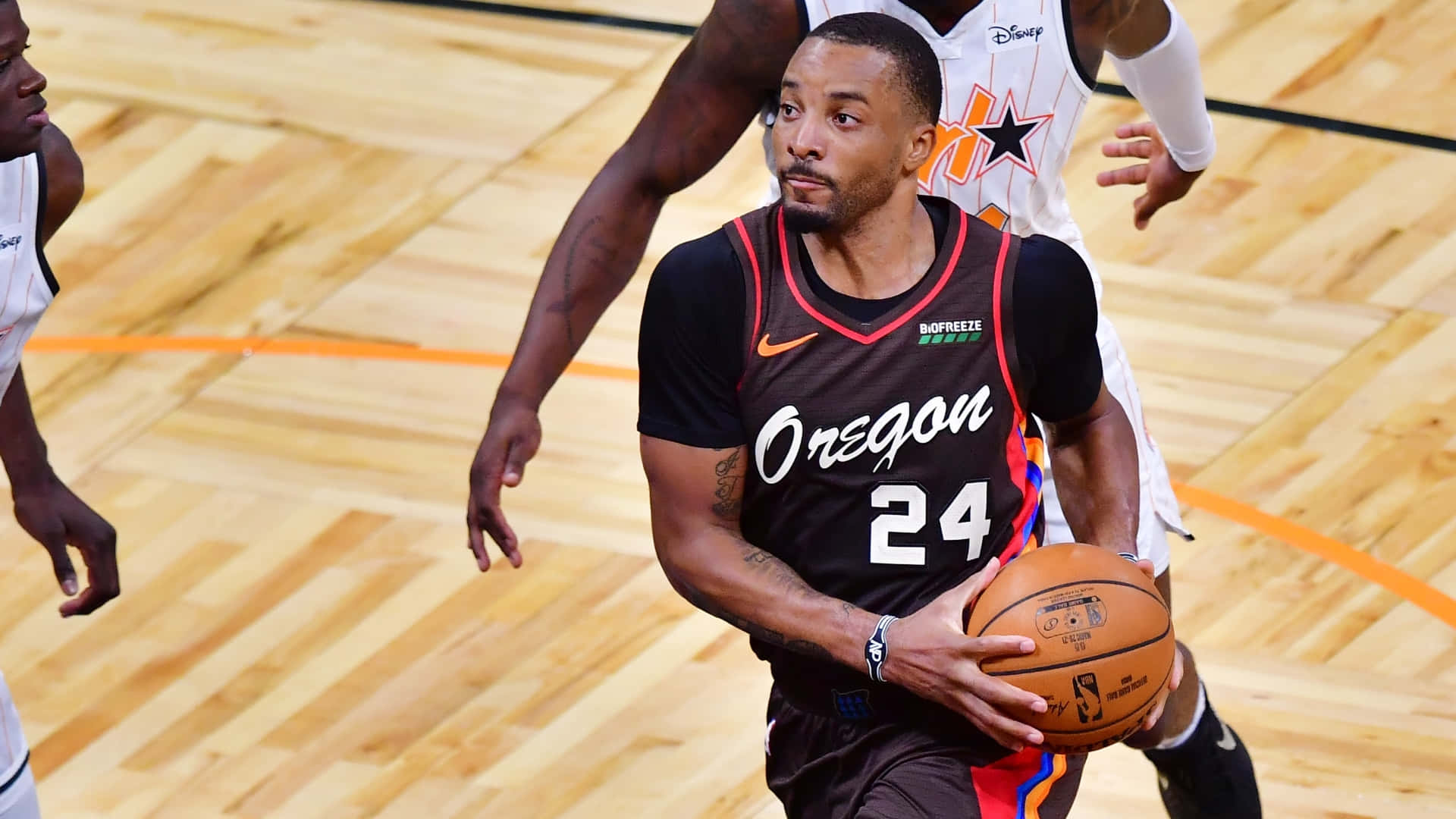 Norman Powell During Game Against Orlando Magic Background