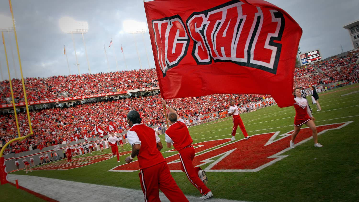 North Carolina State University Carter-finley Stadium Background