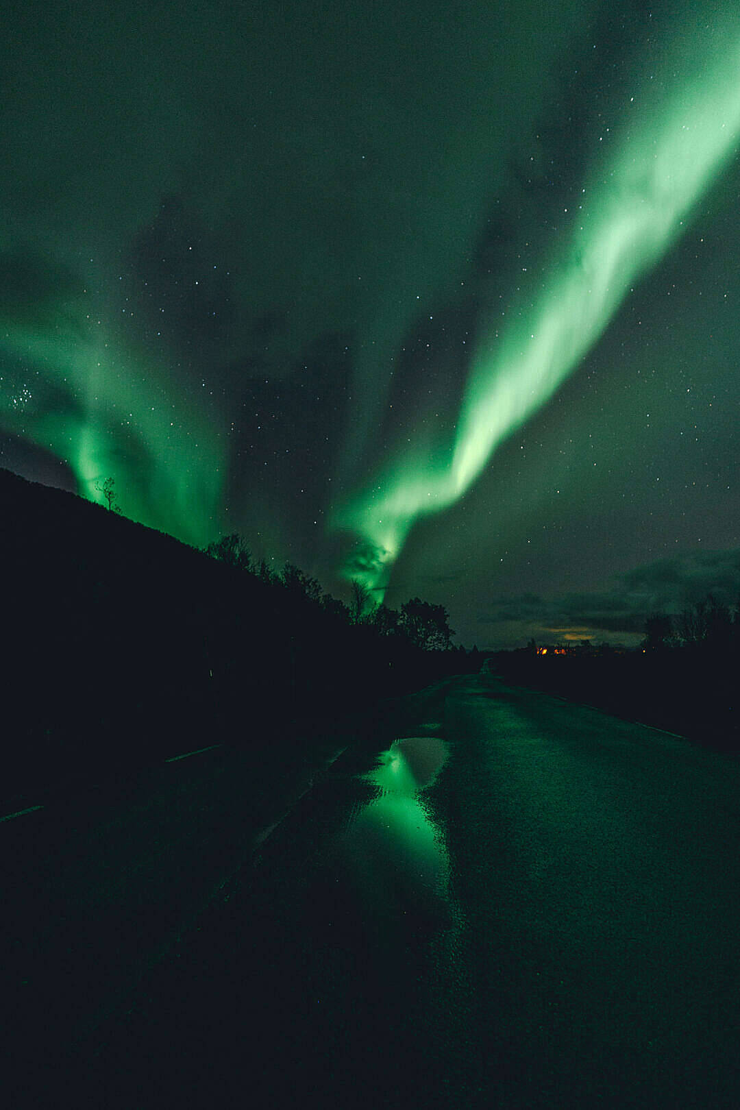 Northern Lights In Norway Green Iphone
