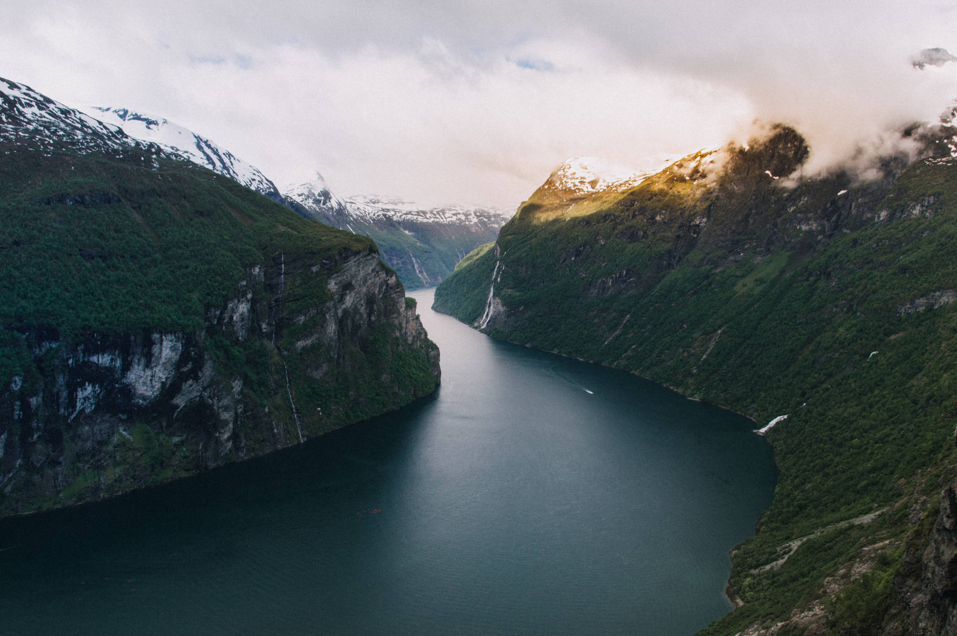 Norway Geirangerfjord River Background