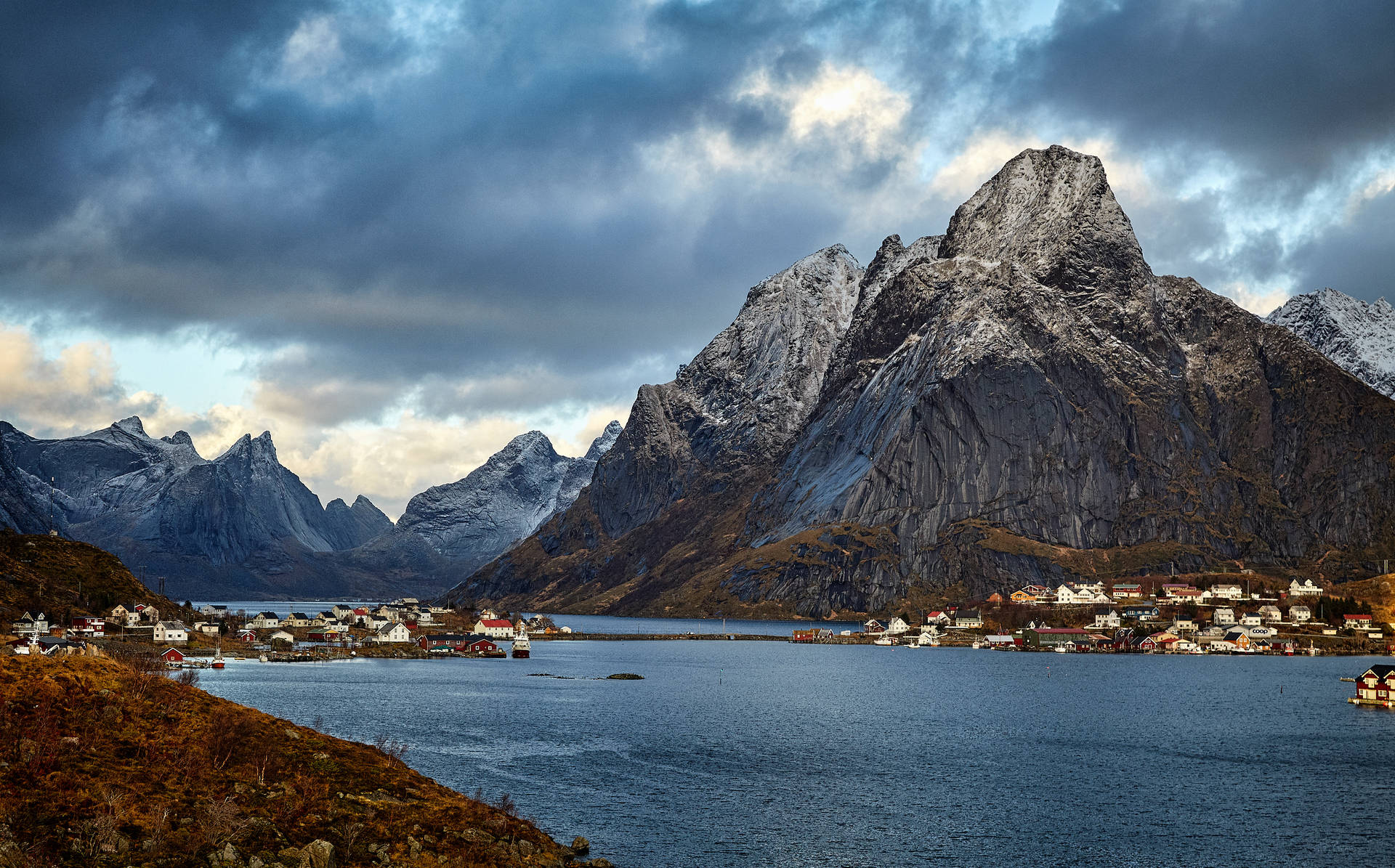 Norway Jagged Mountains Of Reine