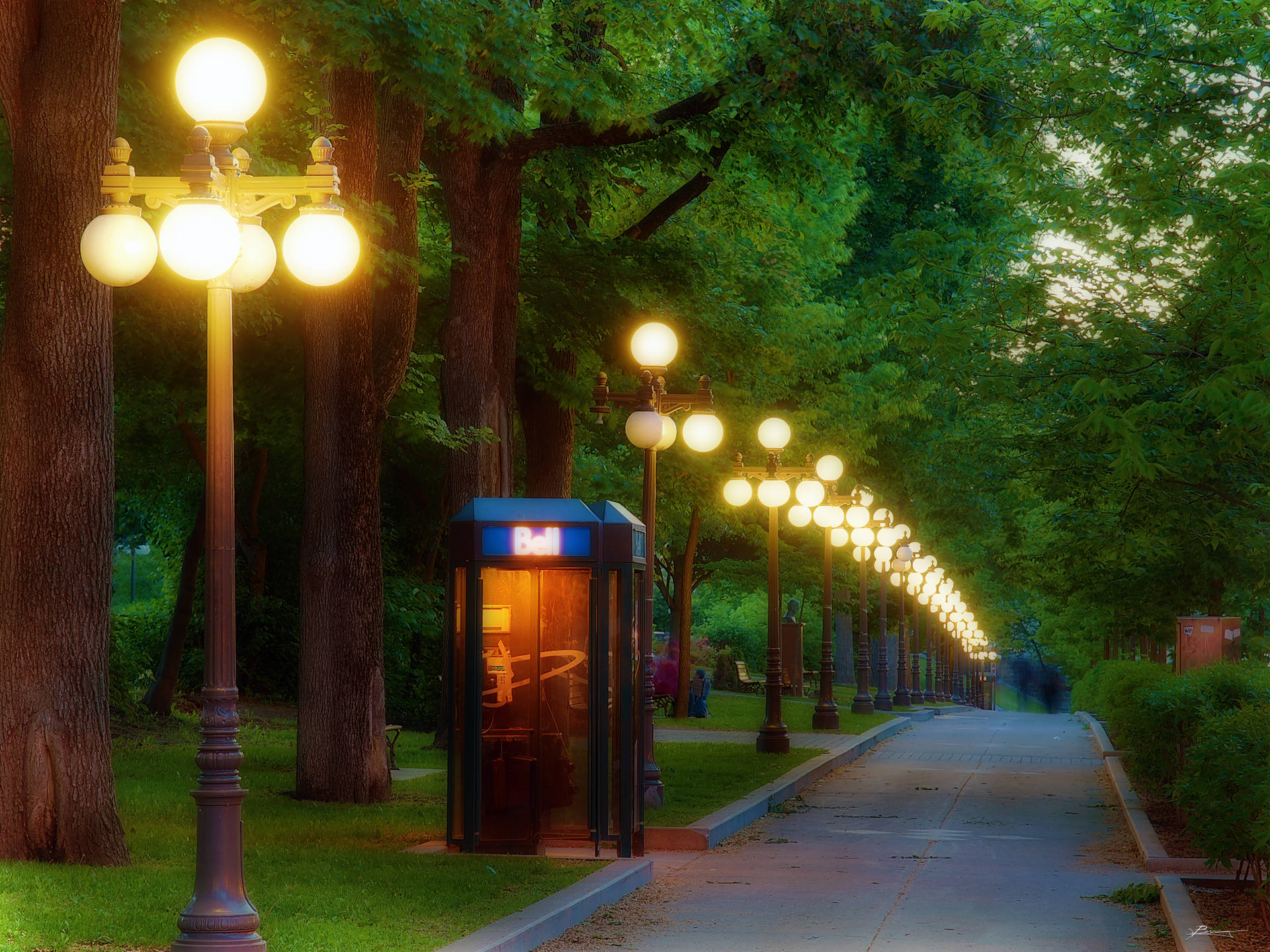 Nostalgic Phonebooth