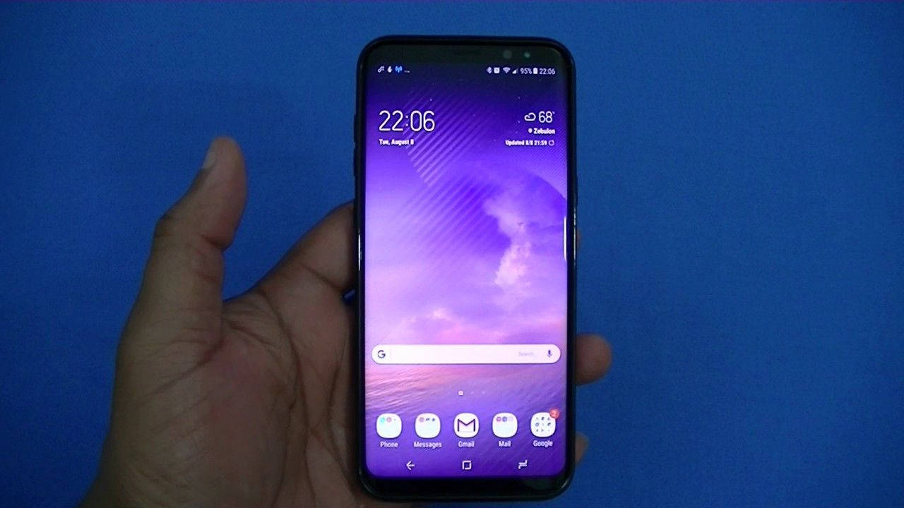 Note 8 Phone In Hand Background