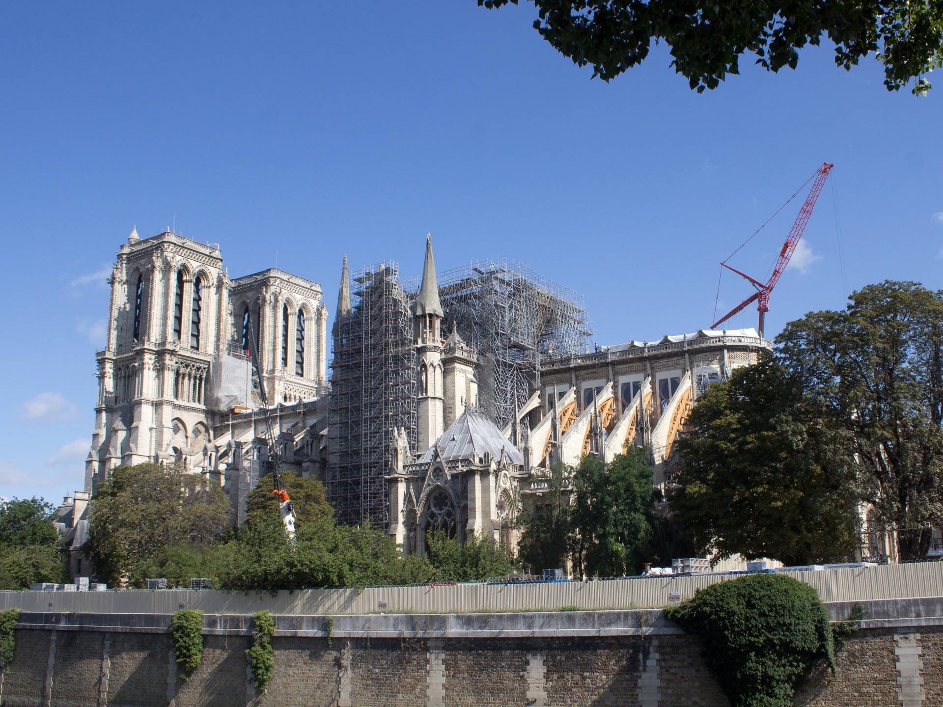 Notre Dame Side Angle Construction