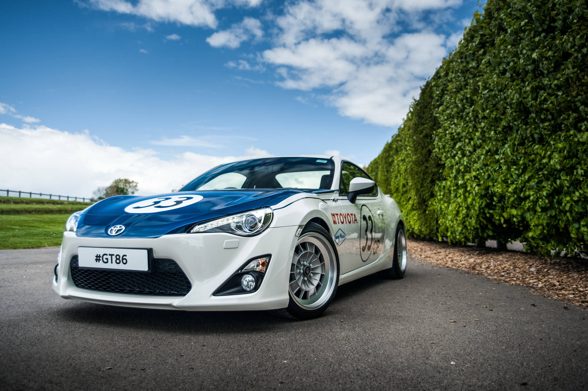Number 33 Toyota Gt86 Background