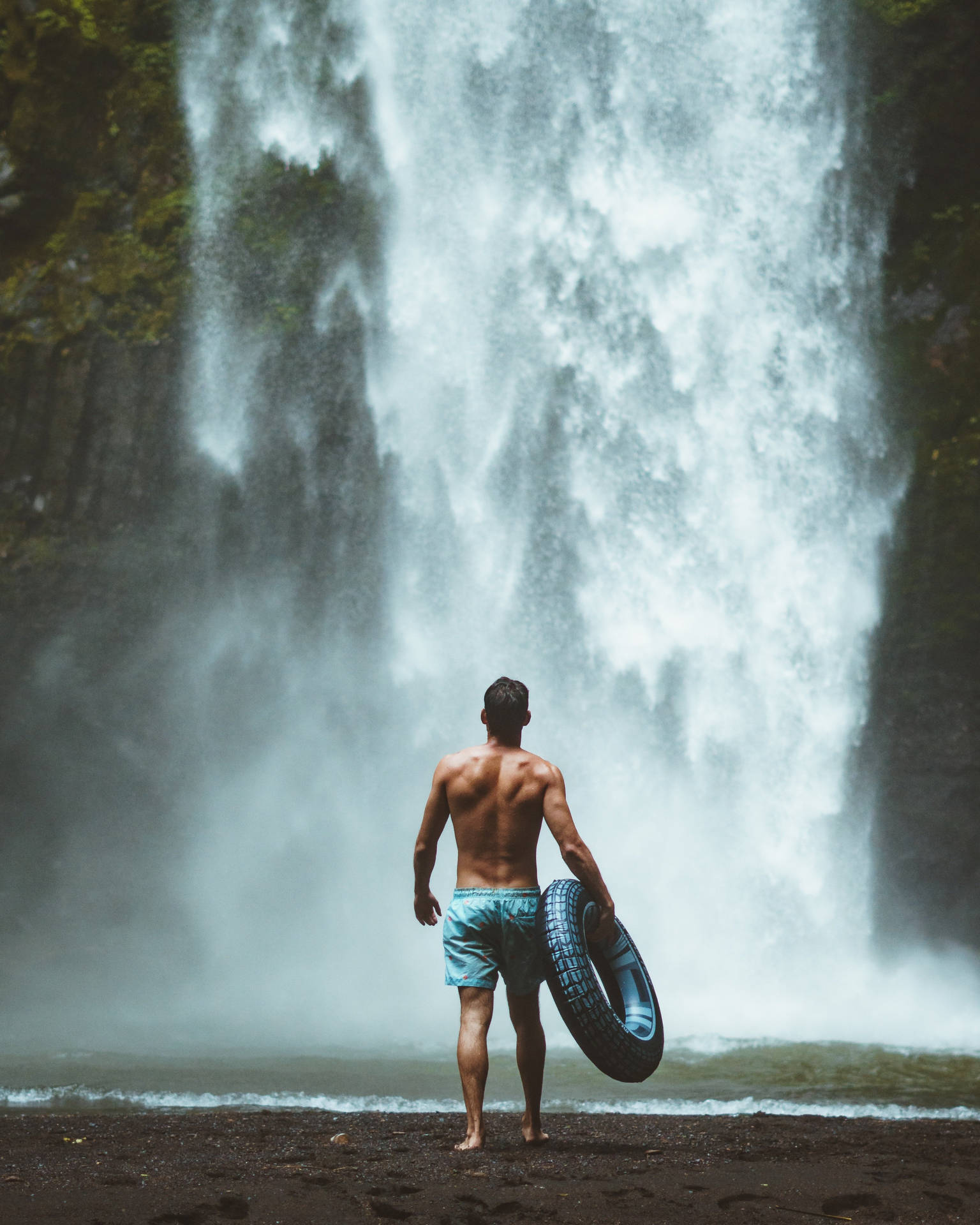 Nungnung Beautiful Waterfall Background