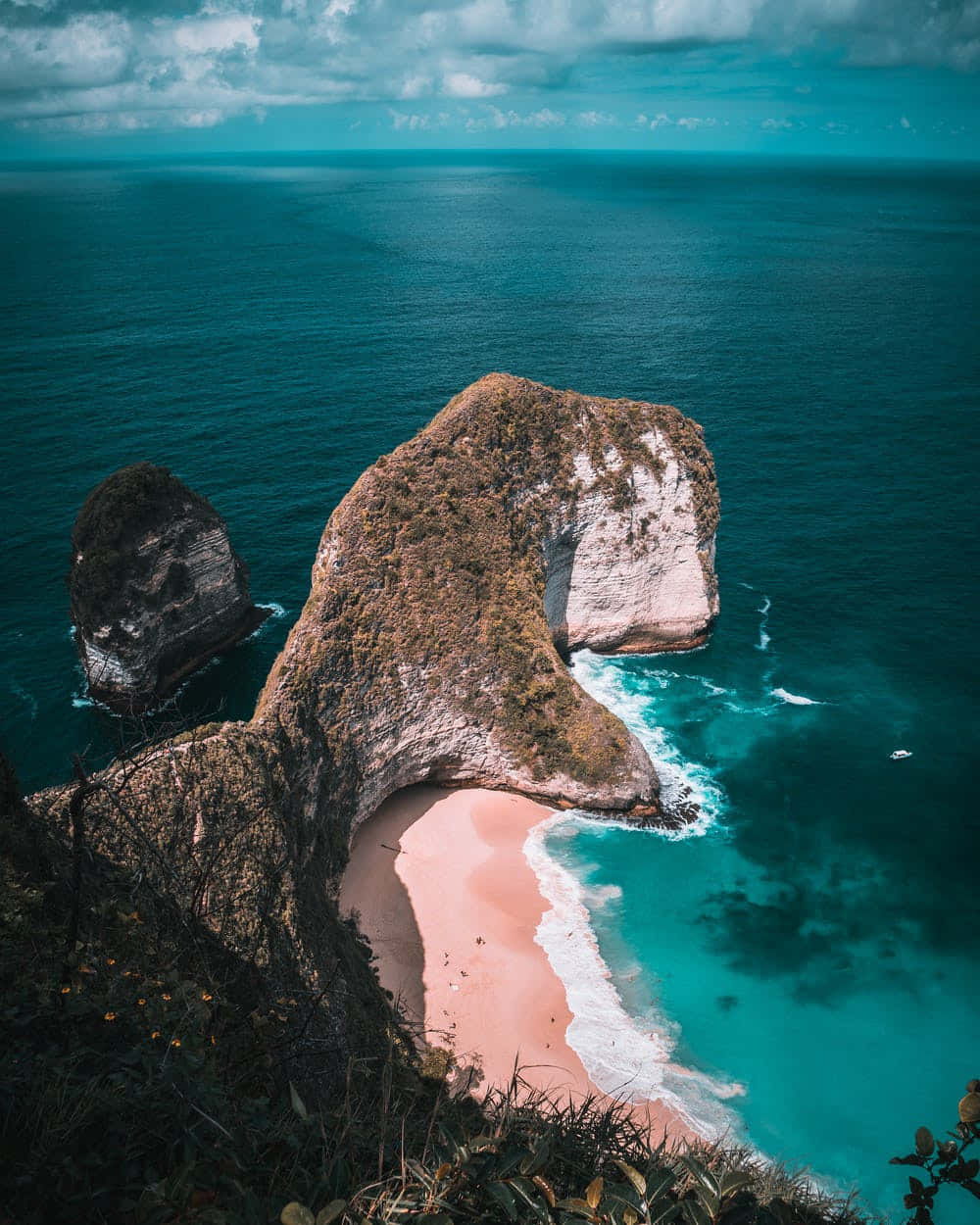 Nusa Penida Bali Indonesia Cliff Beach Background