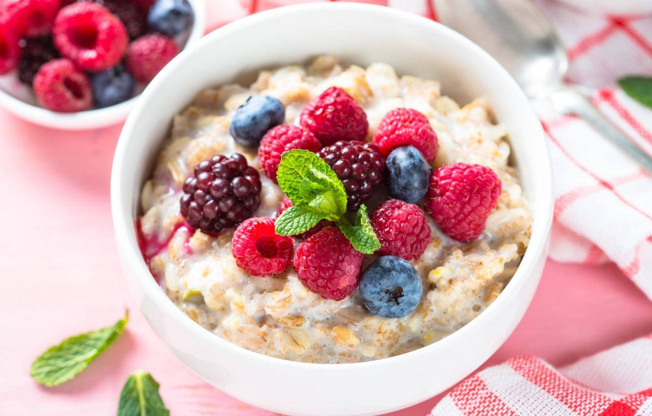 Nutritious Overnight Oatmeal With Mixed Berries Background