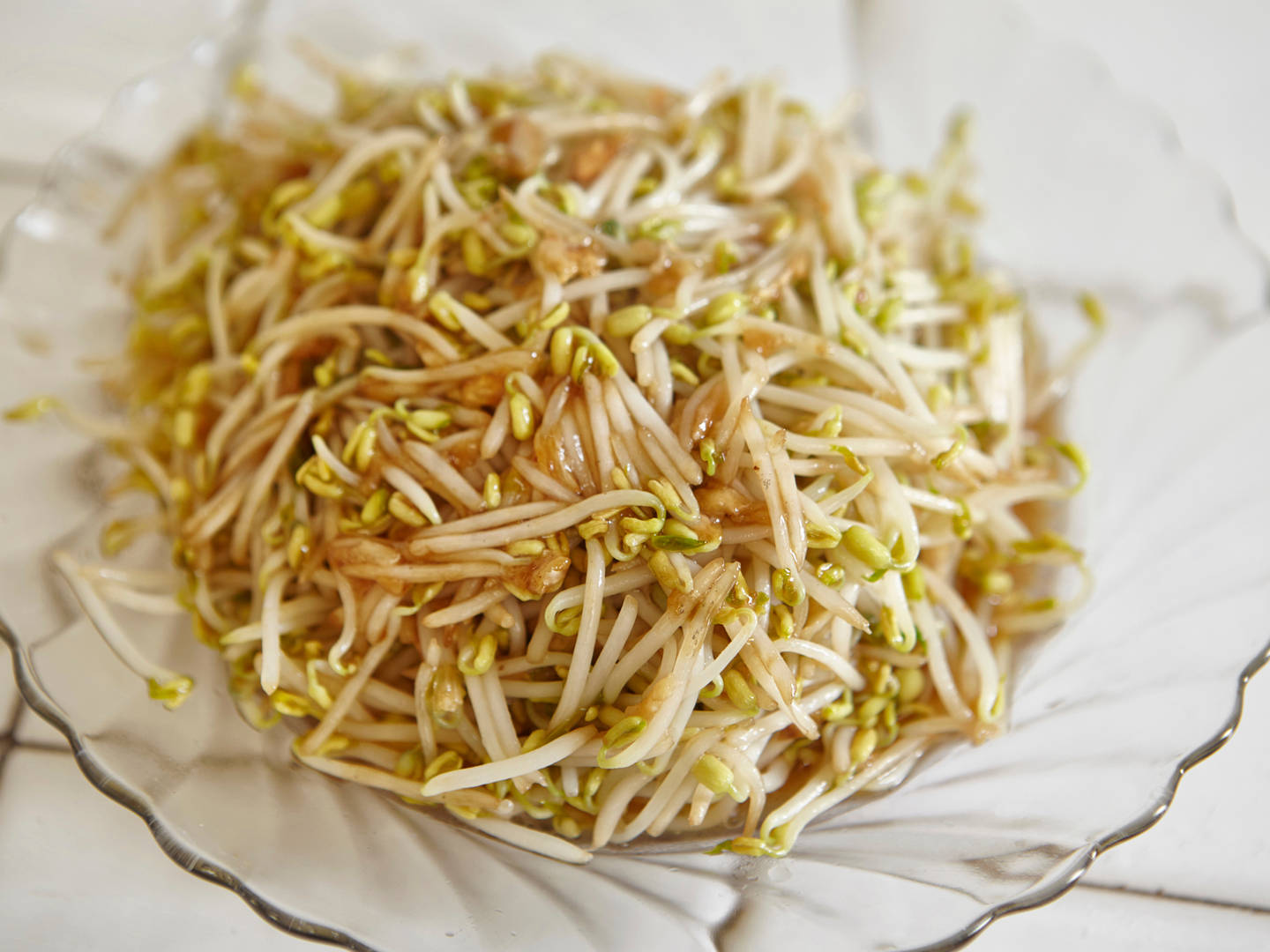 Nutritious Stir-fried Mung Bean Sprouts Vegetable