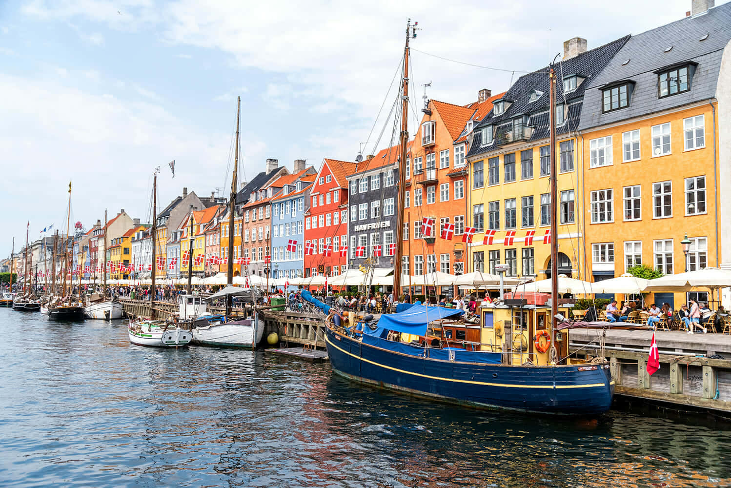 Nyhavn Entertainment District Background
