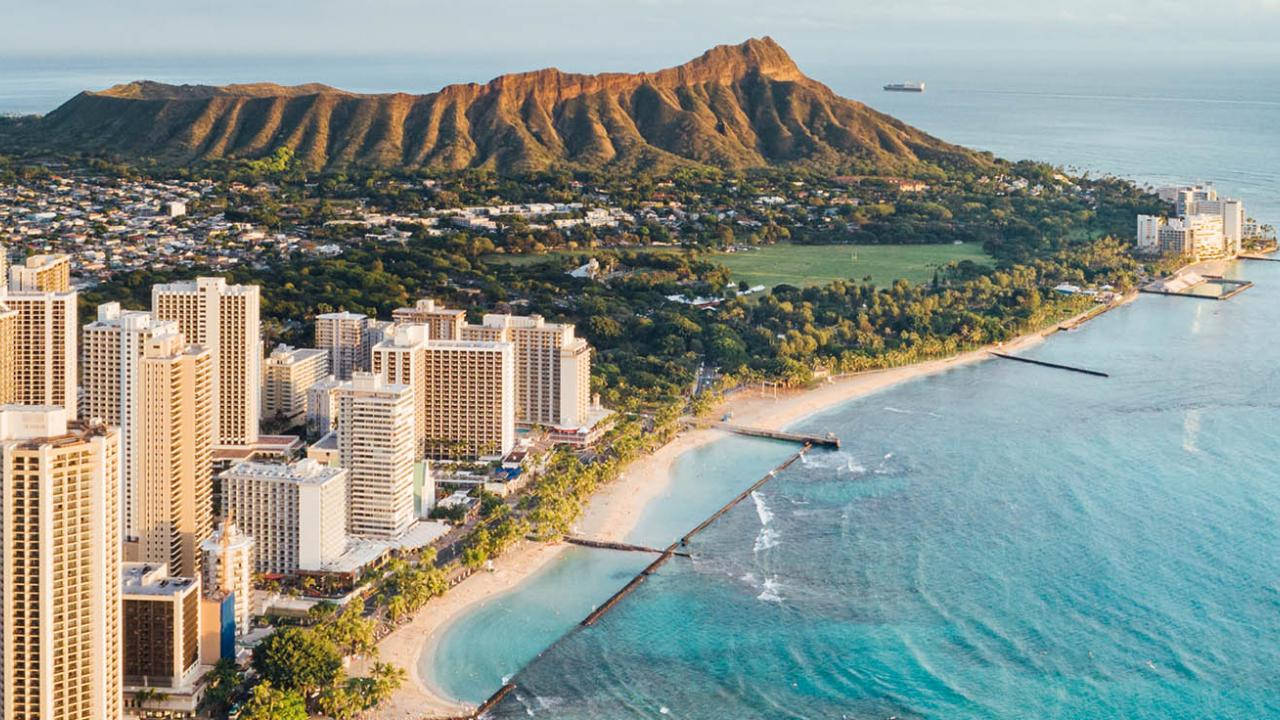 Oahu Beach With Volcanic Cone Background