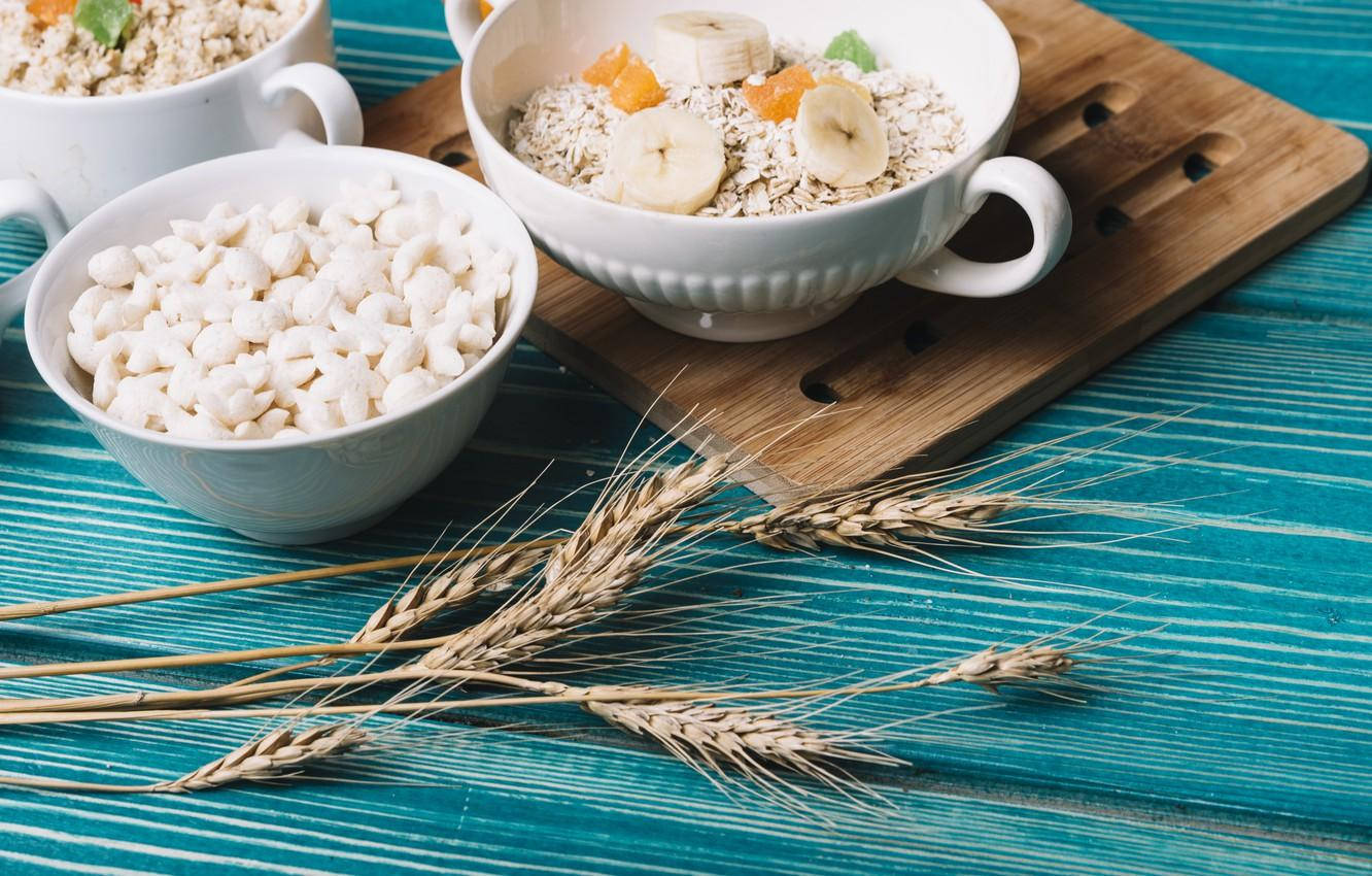 Oatmeal Bowl With Bananas And Clementines Background