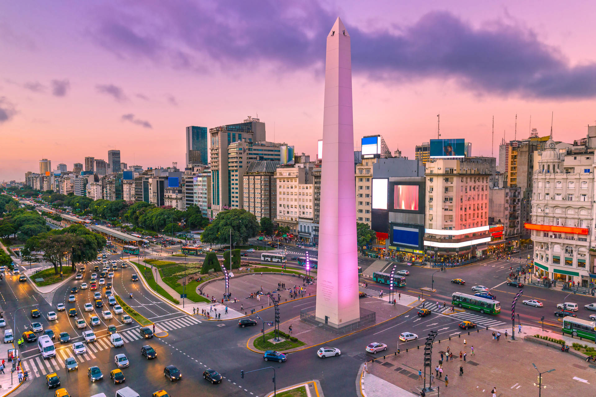 Obelisco De Buenos Aires At Dusk Background