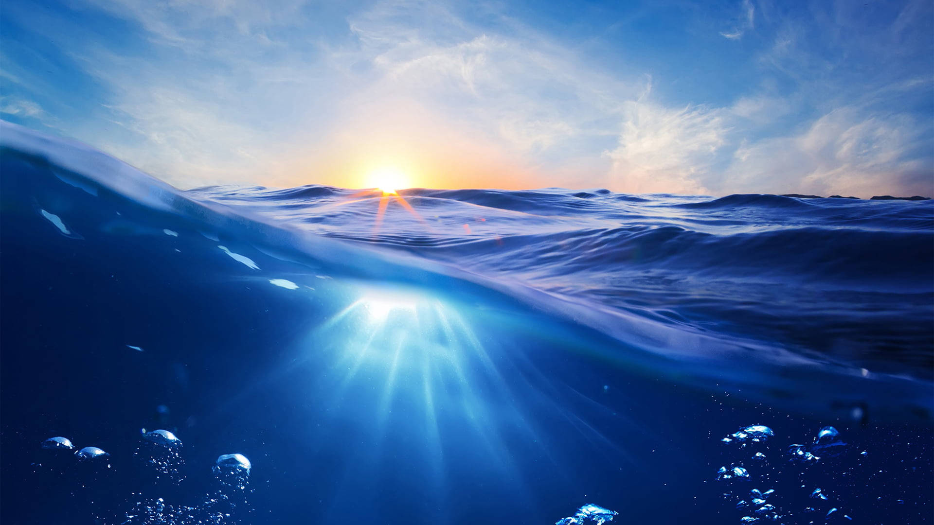 Ocean Clear Sky Background