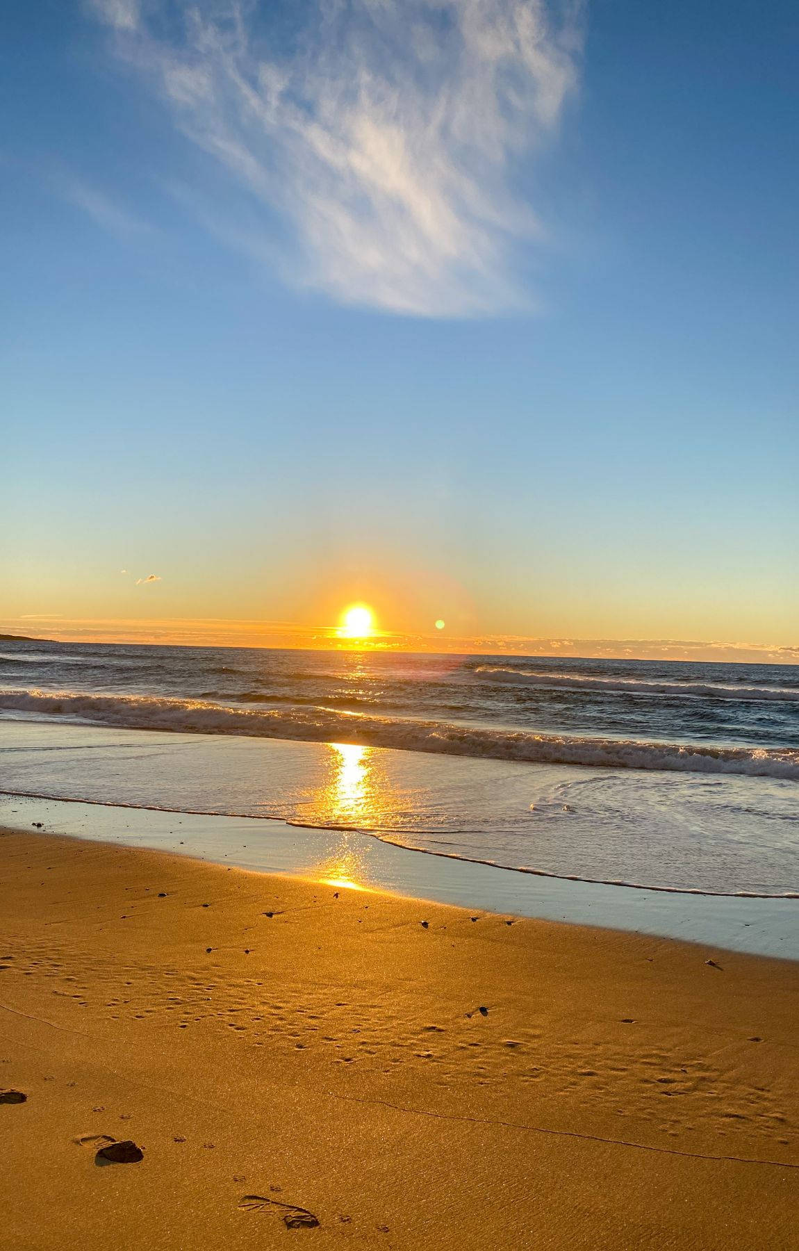 Ocean Horizon Beach Sunrise Background