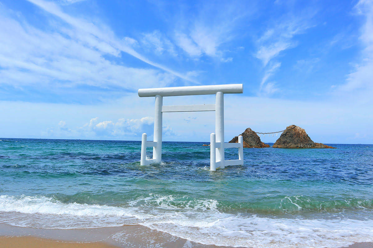 Ocean Scenery In Fukuoka Background