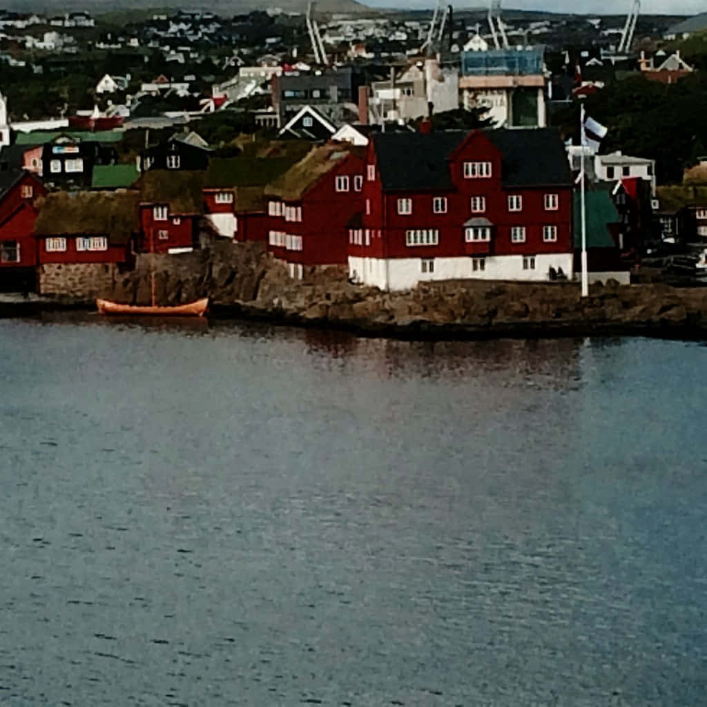 Ocean Waters At Thorshavn Background
