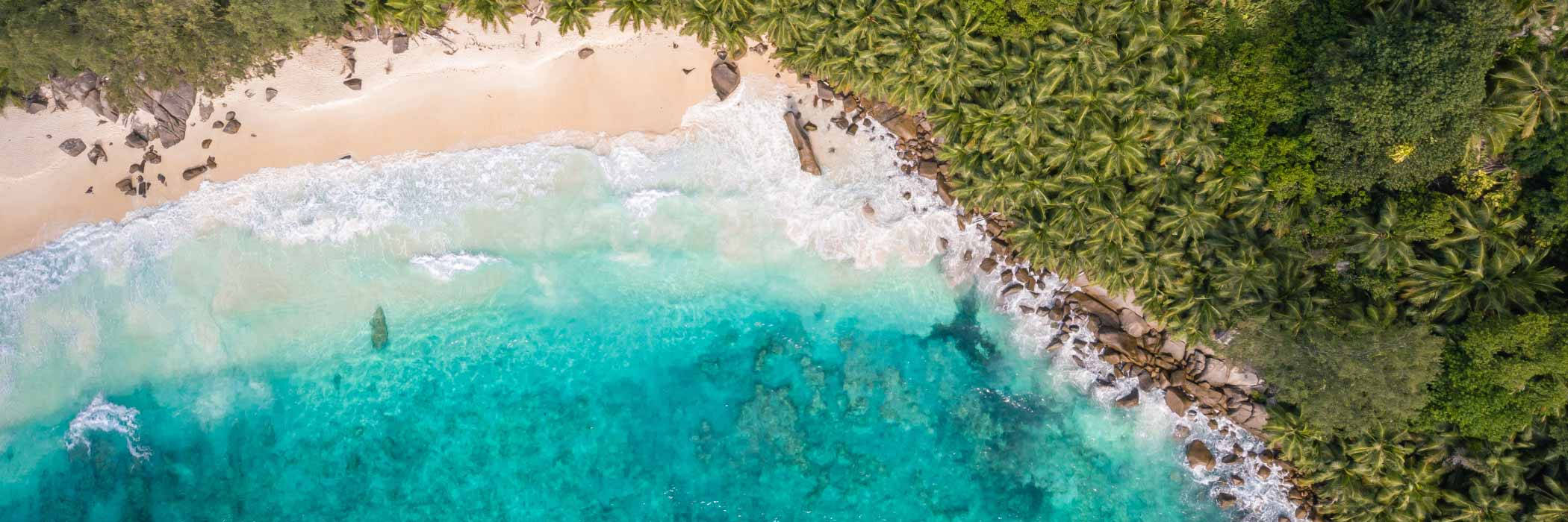 Oceanwaves At St Lucia Beach Background