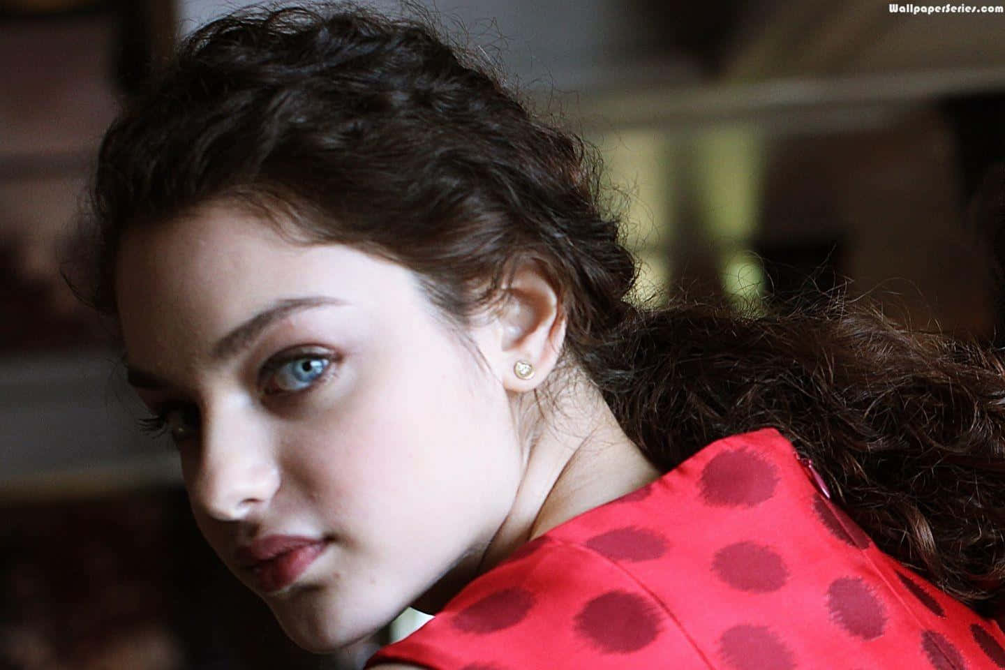 Odeya Rush In Her Latest Movie Role Background