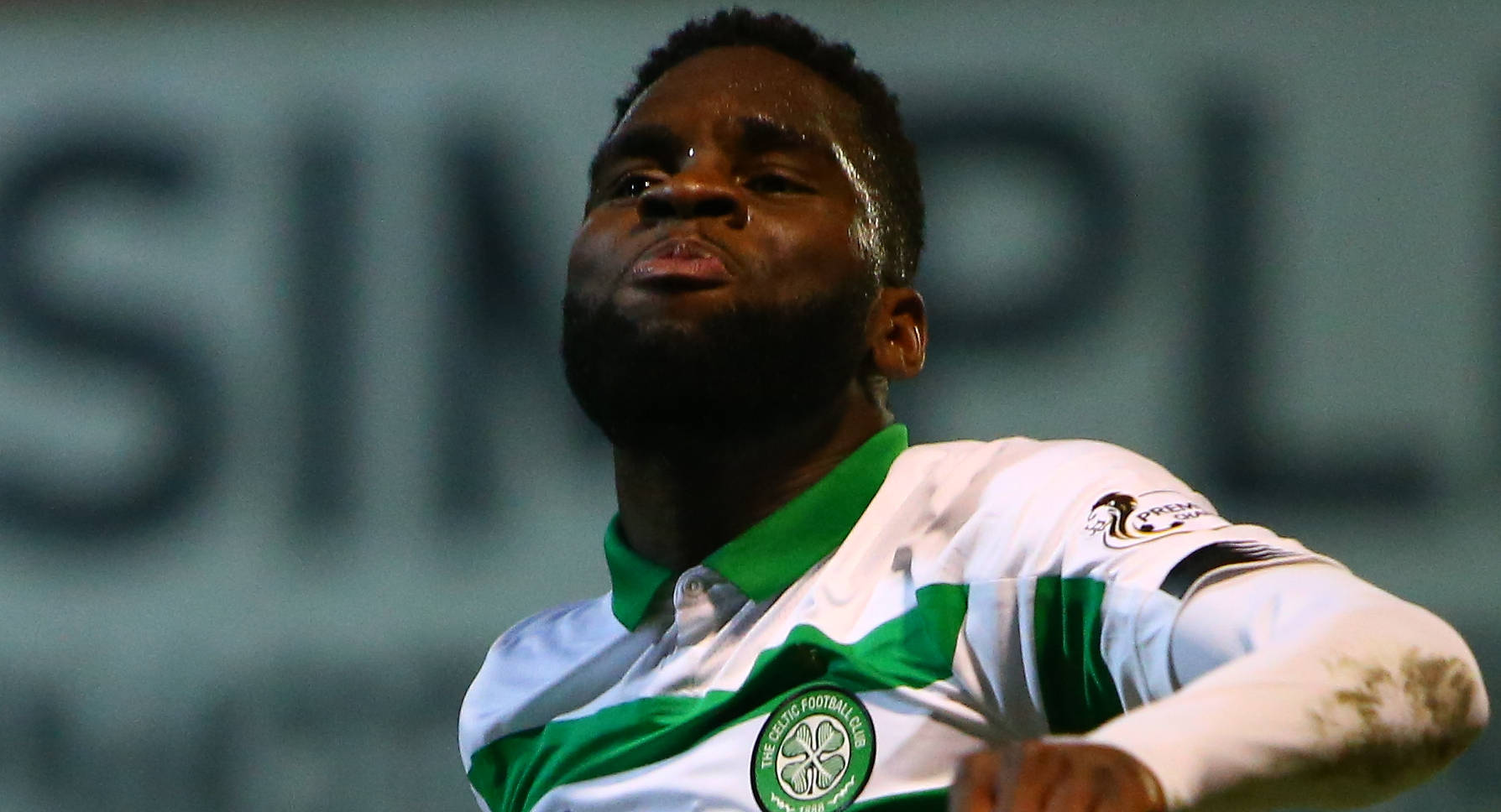 Odsonne Edouard Excitedly Celebrates Scoring A Goal Background