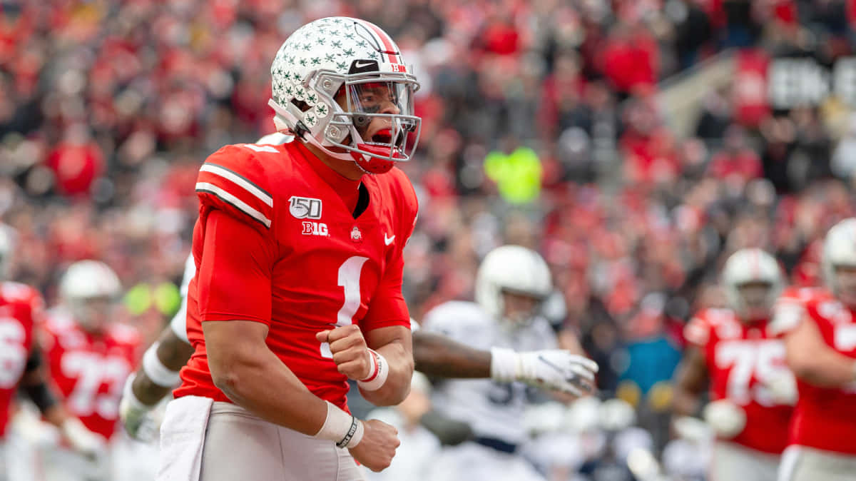 Ohio State Quarterback Justin Fields Ready To Pass Background