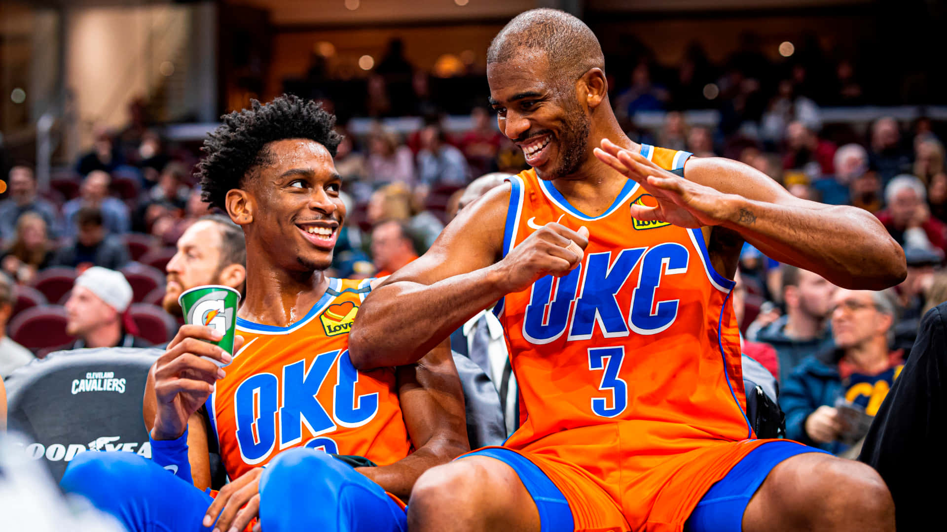 Oklahoma City Thunders Shai Gilgeous-alexander And Chris Paul Background
