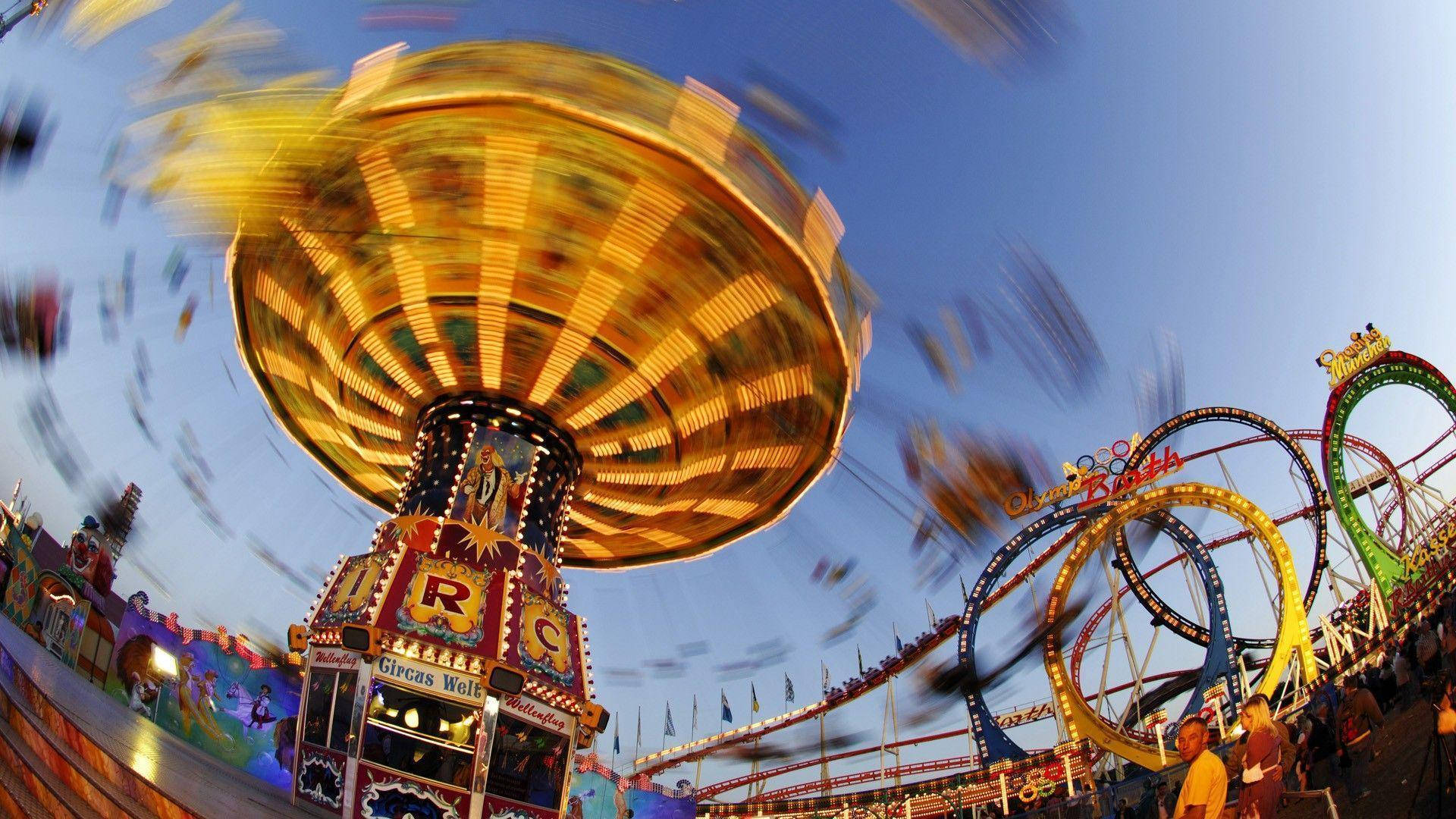 Oktoberfest Fun Rides Background