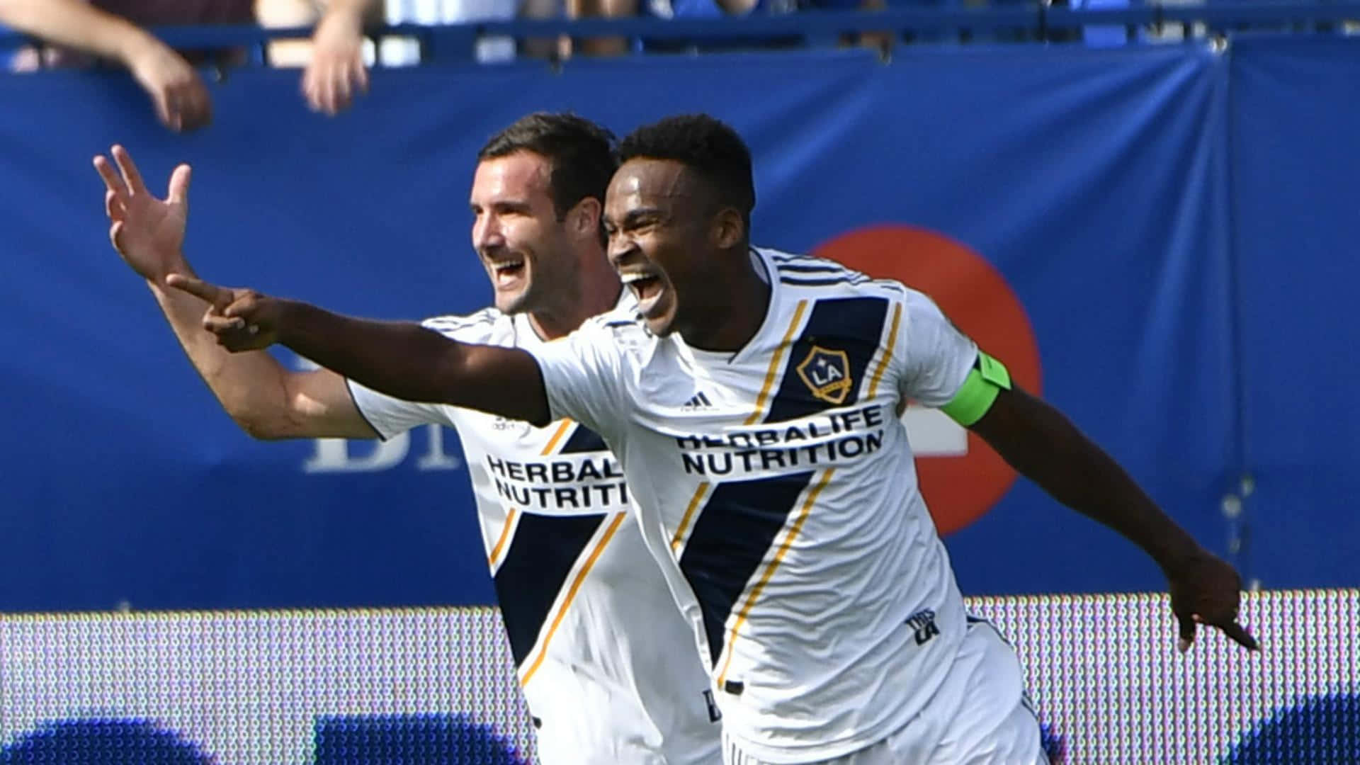 Ola Kamara Celebrate Goal La Galaxy Vs. Seattle Sounders Background