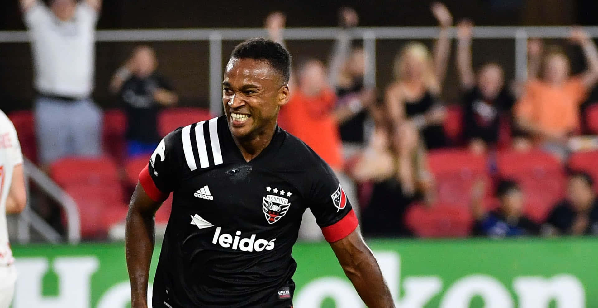 Ola Kamara D.c. United Vs. New York Red Bulls Background