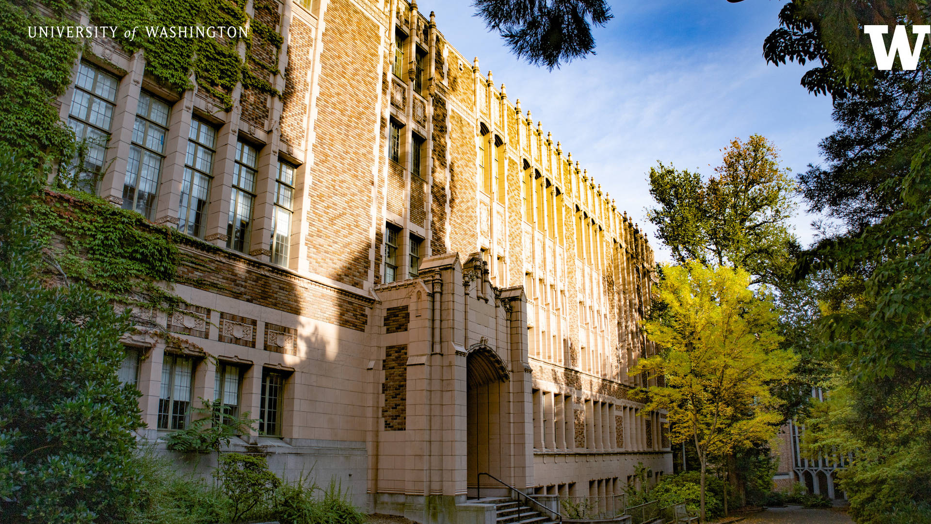 Old Building At University Of Washington Background