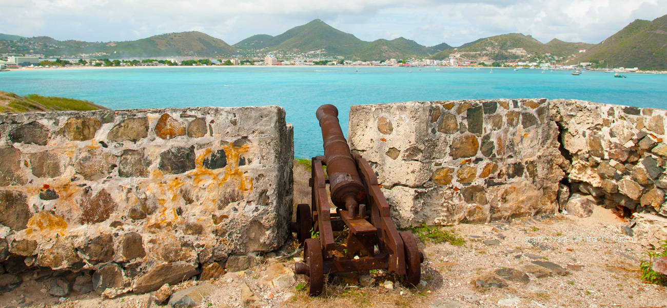 Old Canyon In Sint Maarten Background