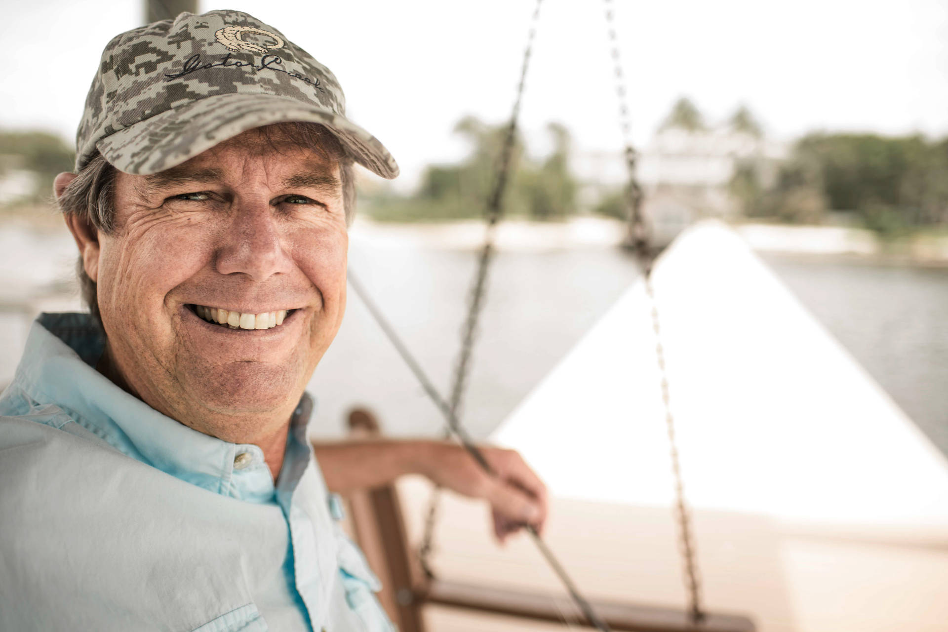 Old Paul Azinger Smiling Background