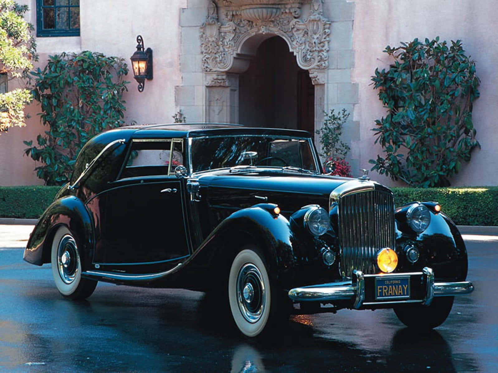 Old Shiny Bentley Background
