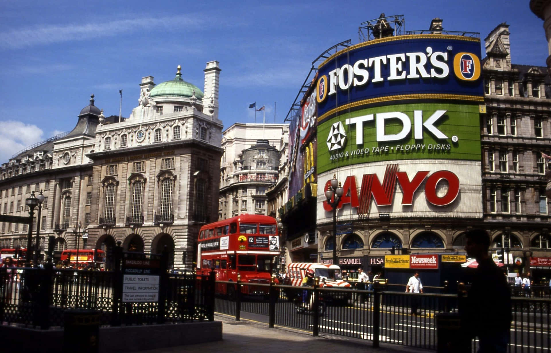 Old Vintage Bus Piccadilly Circus Background