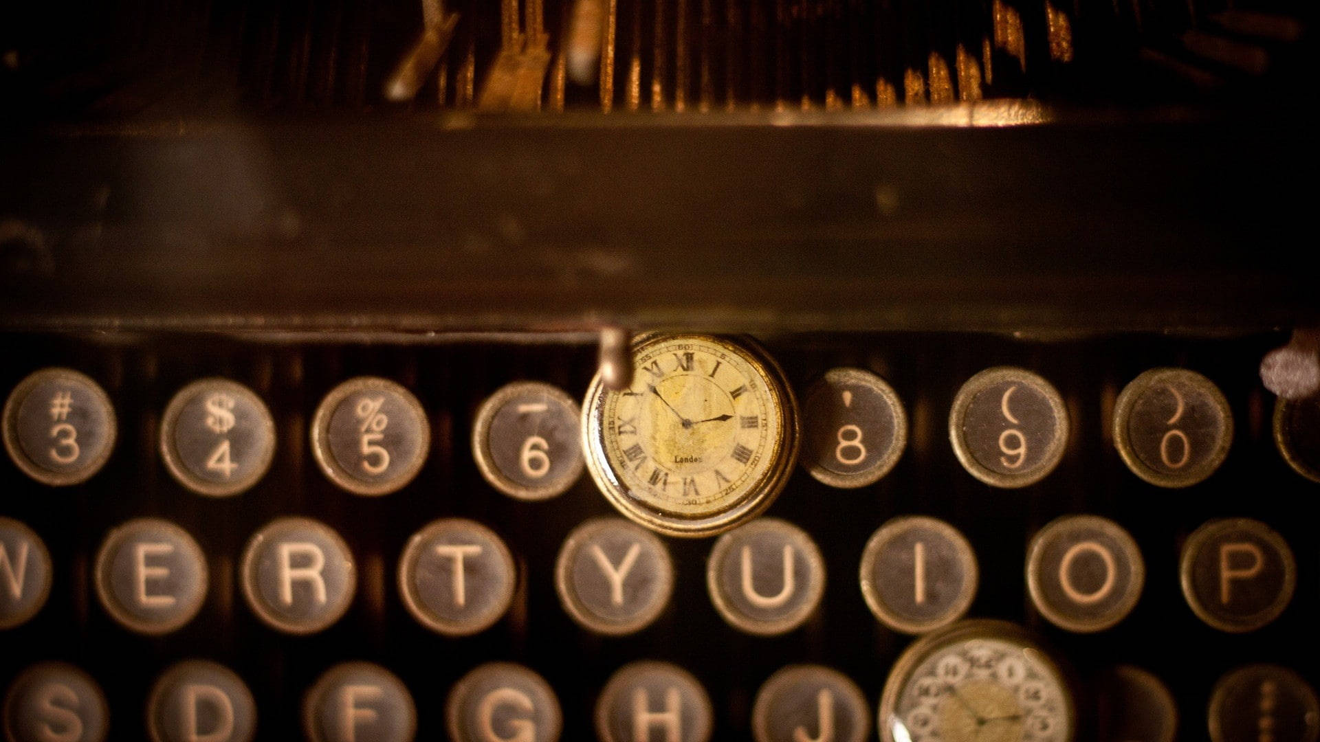 Old Watches On Typewriter Tiempo Background Background