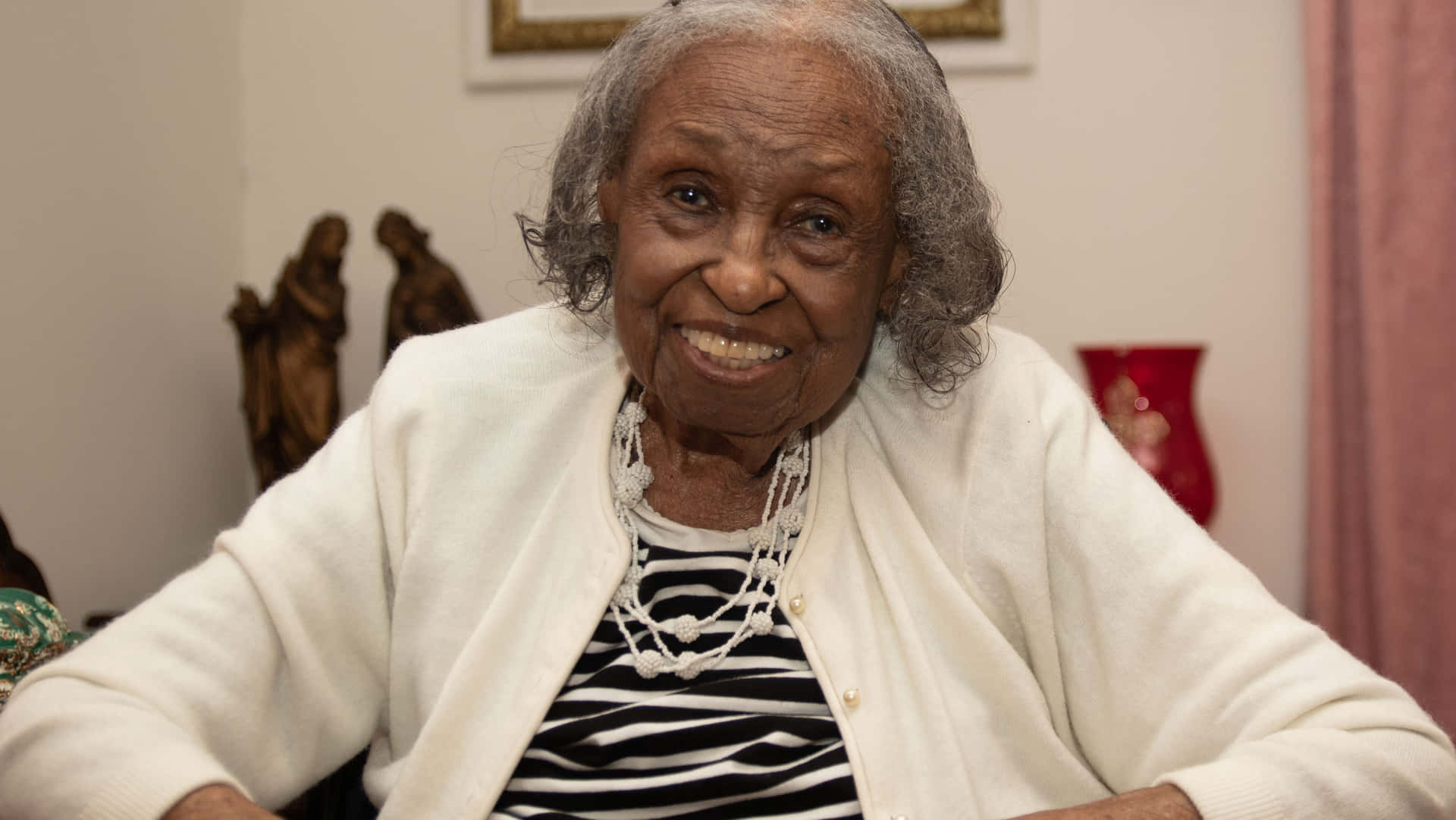 Older Black Woman Ruby Mae Kornegay Background