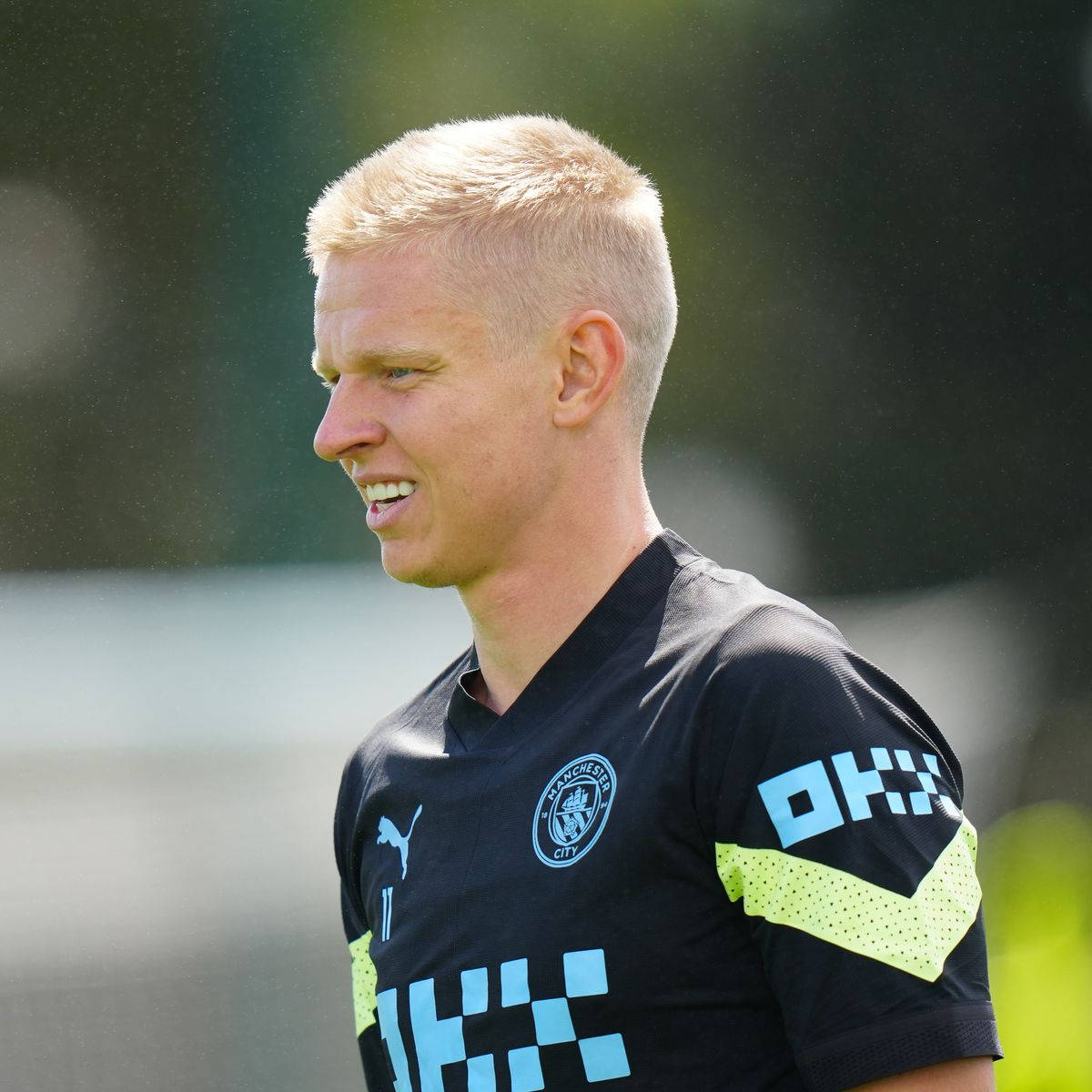 Oleksandr Zinchenko Blonde Sun Background