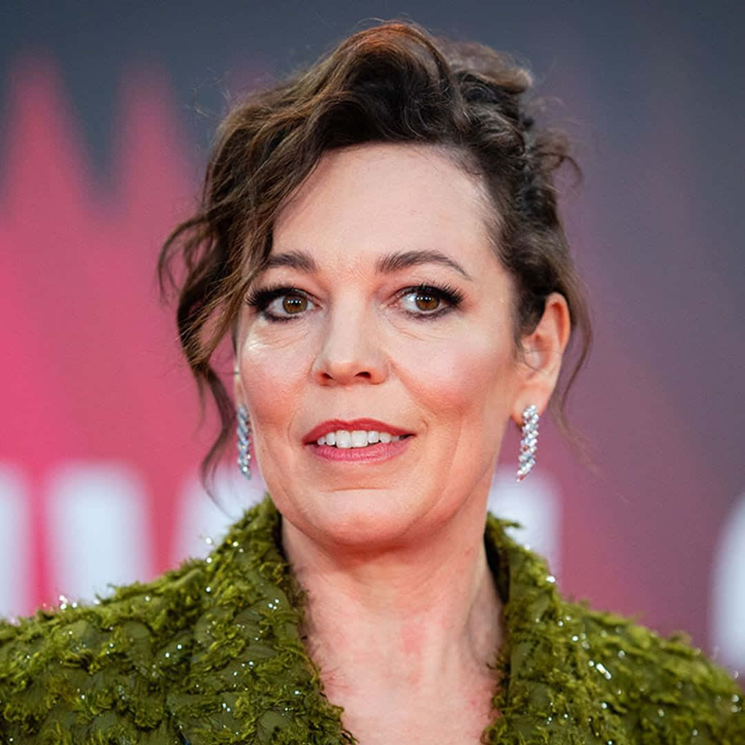 Olivia Colman In An Elegant Look Background