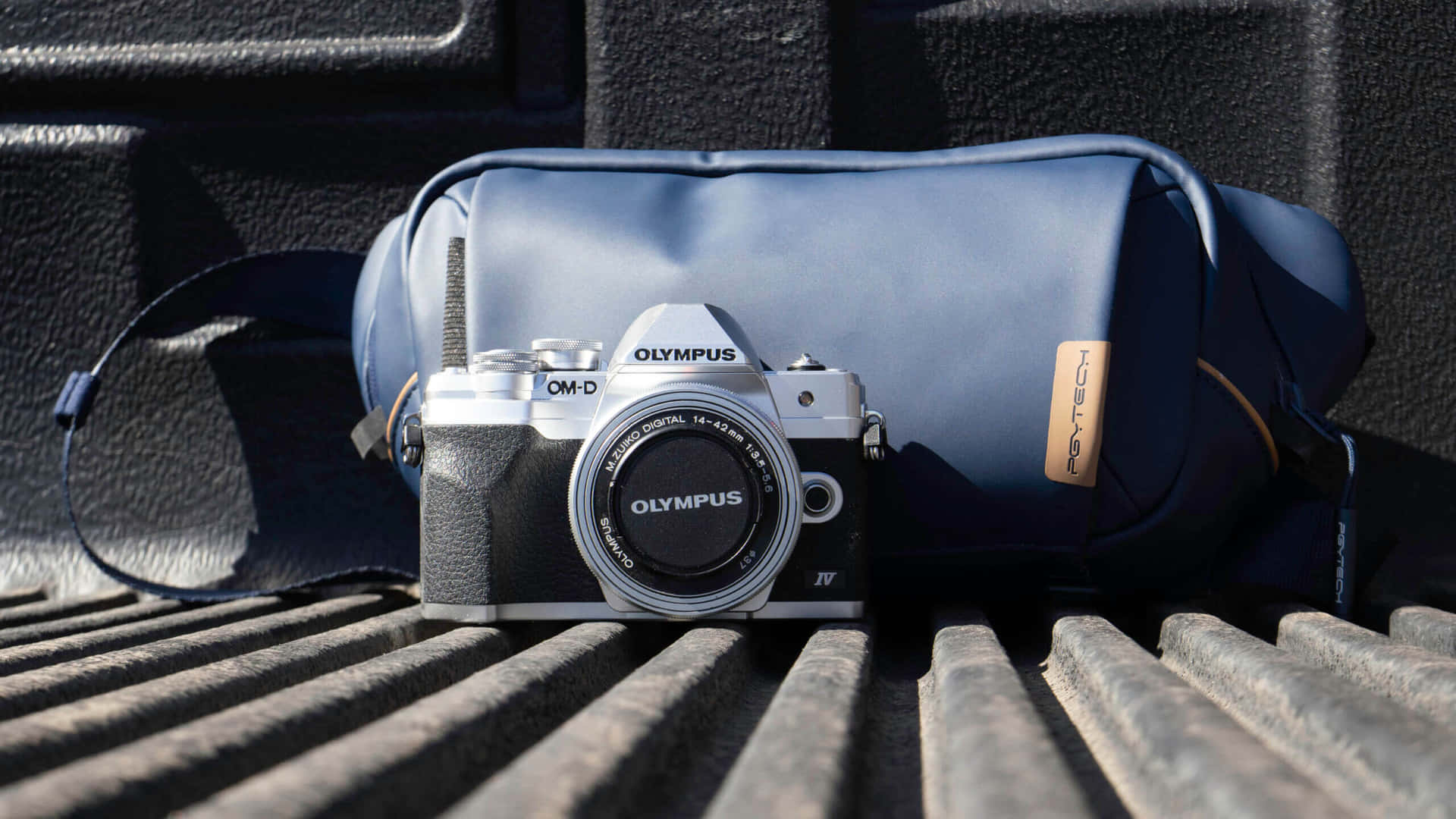 Olympus Photography Camera With Bag