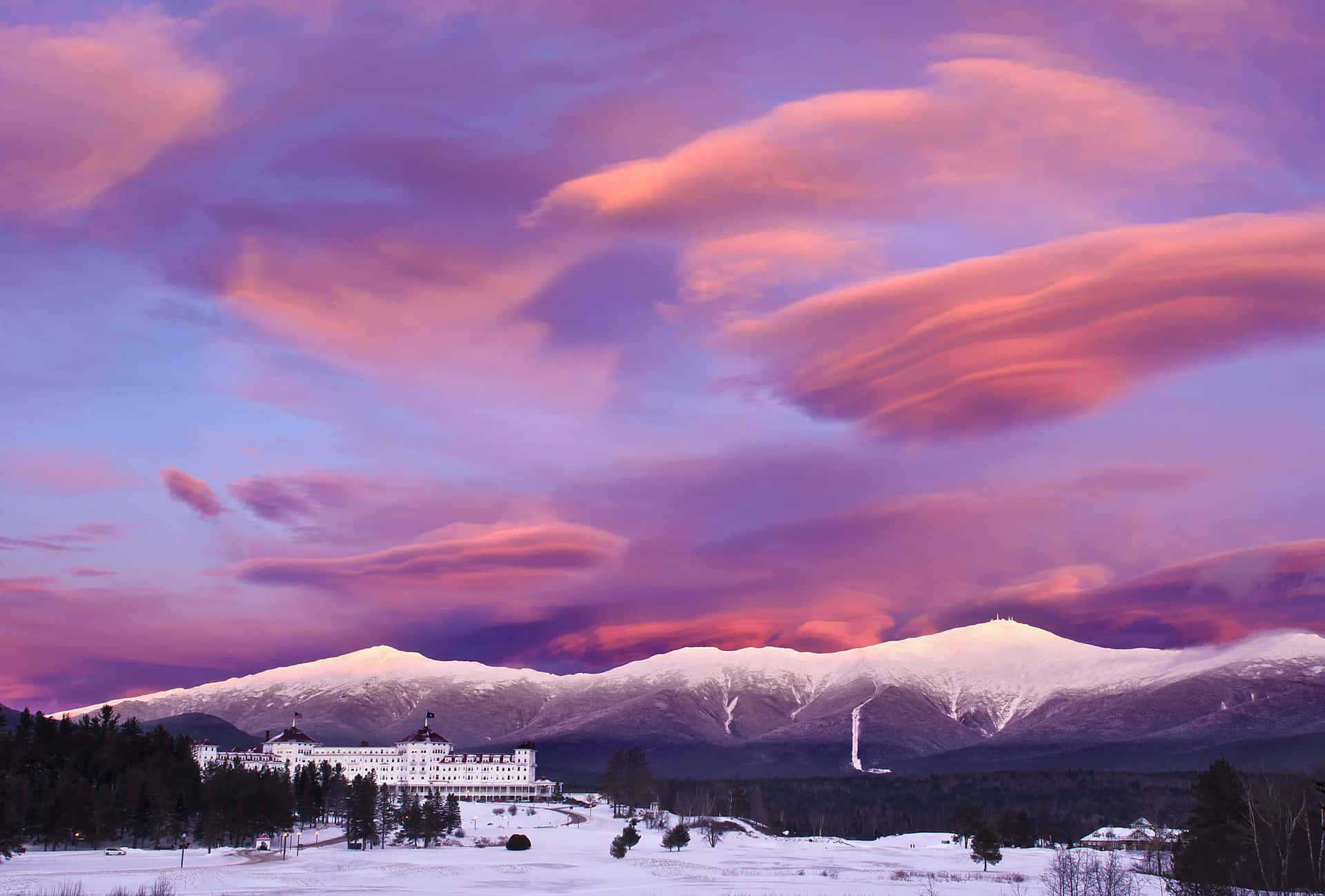 Omni Mount Washington Resort New Hampshire Winter Purple Sky Background