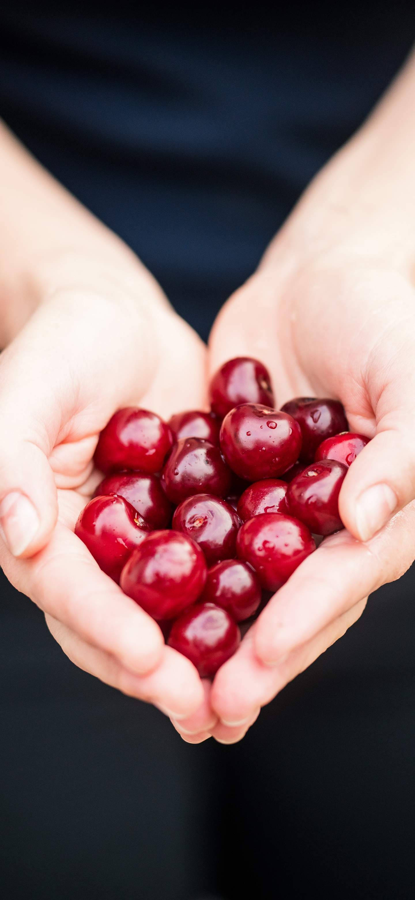 Oneplus 7 Pro Cherries Background